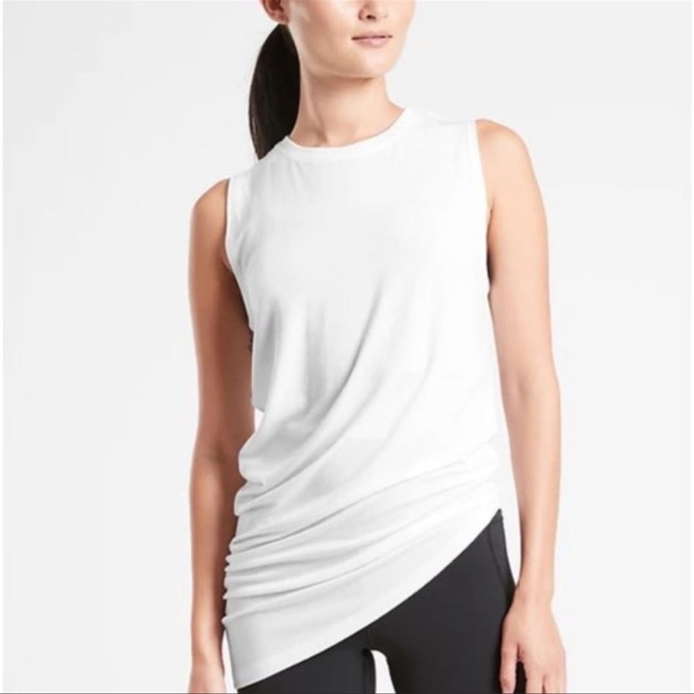 Athleta size medium cloudlight restore tank new white color